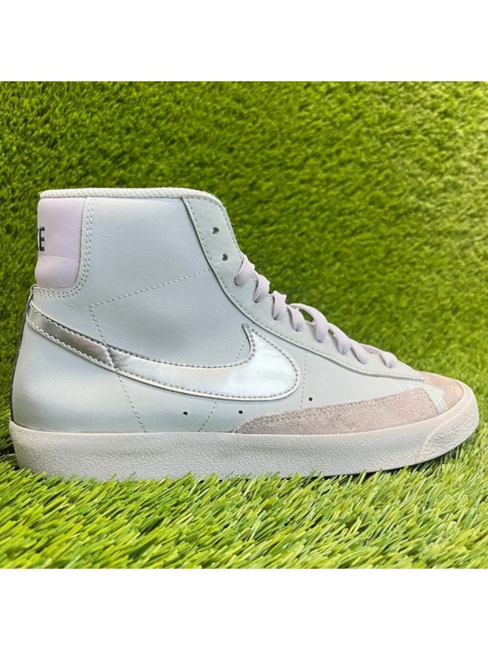 Nike Blazer Mid 77 GS Girls Size 7Y Gray Pink‎ Athletic Leather Shoes Sneakers
